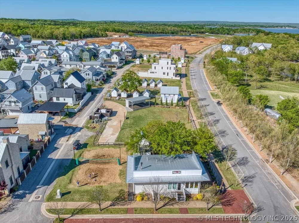 37 Firefly Lane Carlton Landing, OK 74432