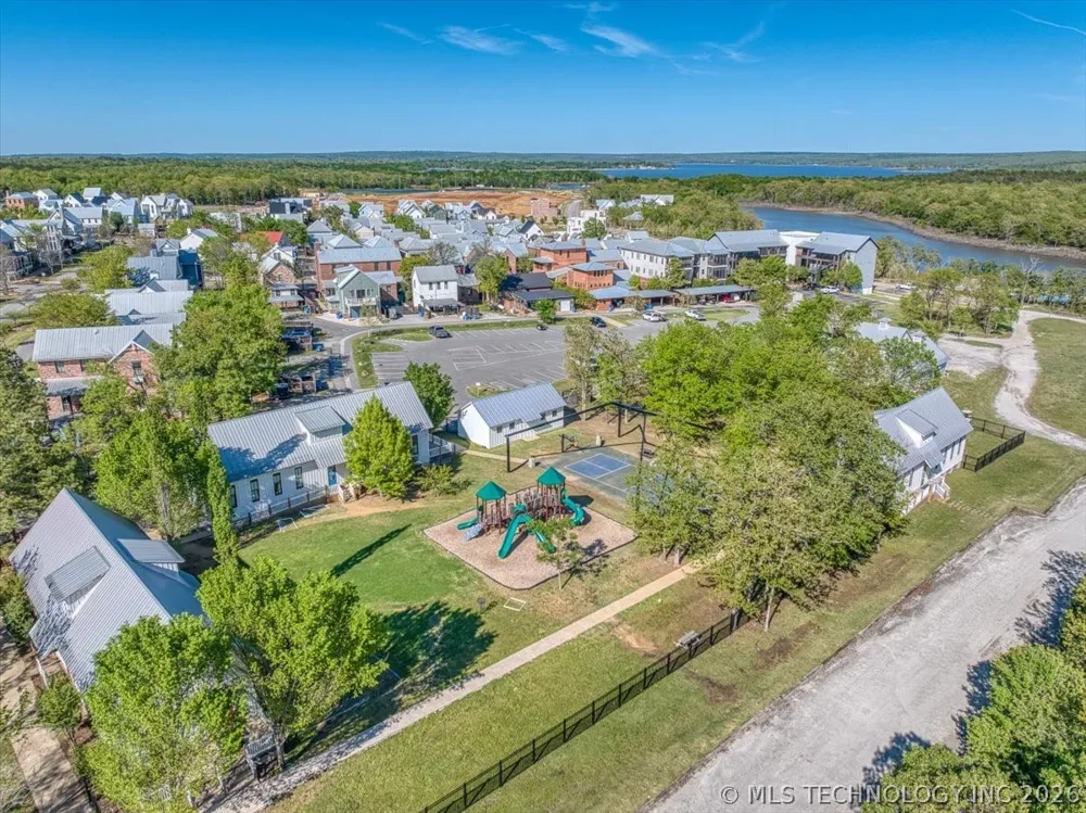 37 Firefly Lane Carlton Landing, OK 74432