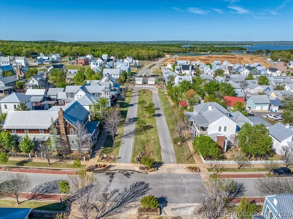 37 Firefly Lane Carlton Landing, OK 74432