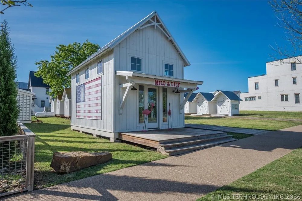 37 Firefly Lane Carlton Landing, OK 74432
