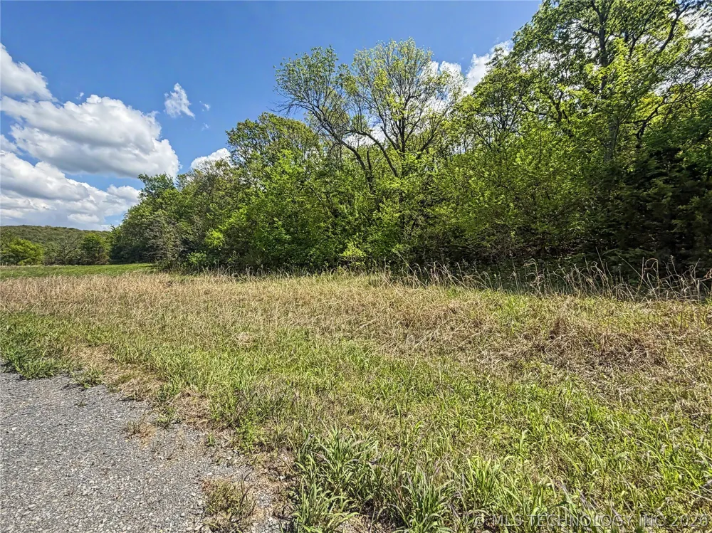 421 S Thunder Road Fort Gibson, OK 74434