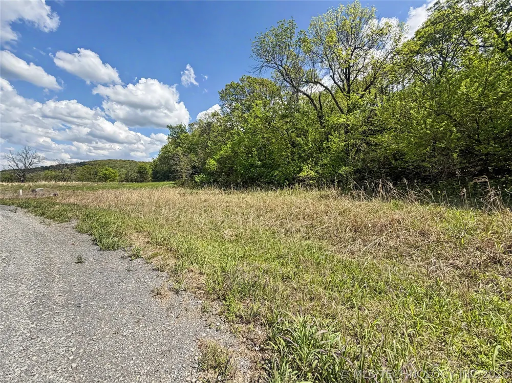 421 S Thunder Road Fort Gibson, OK 74434