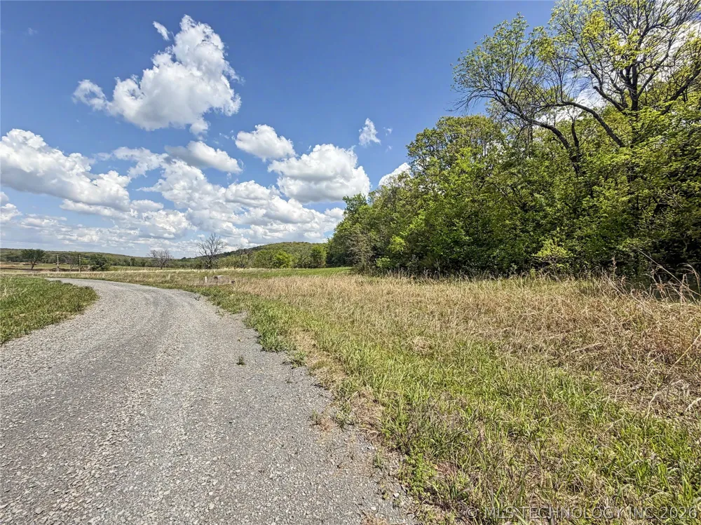 421 S Thunder Road Fort Gibson, OK 74434