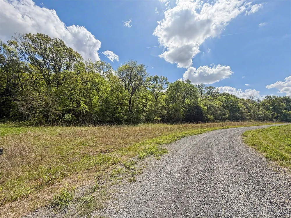 421 S Thunder Road Fort Gibson, OK 74434