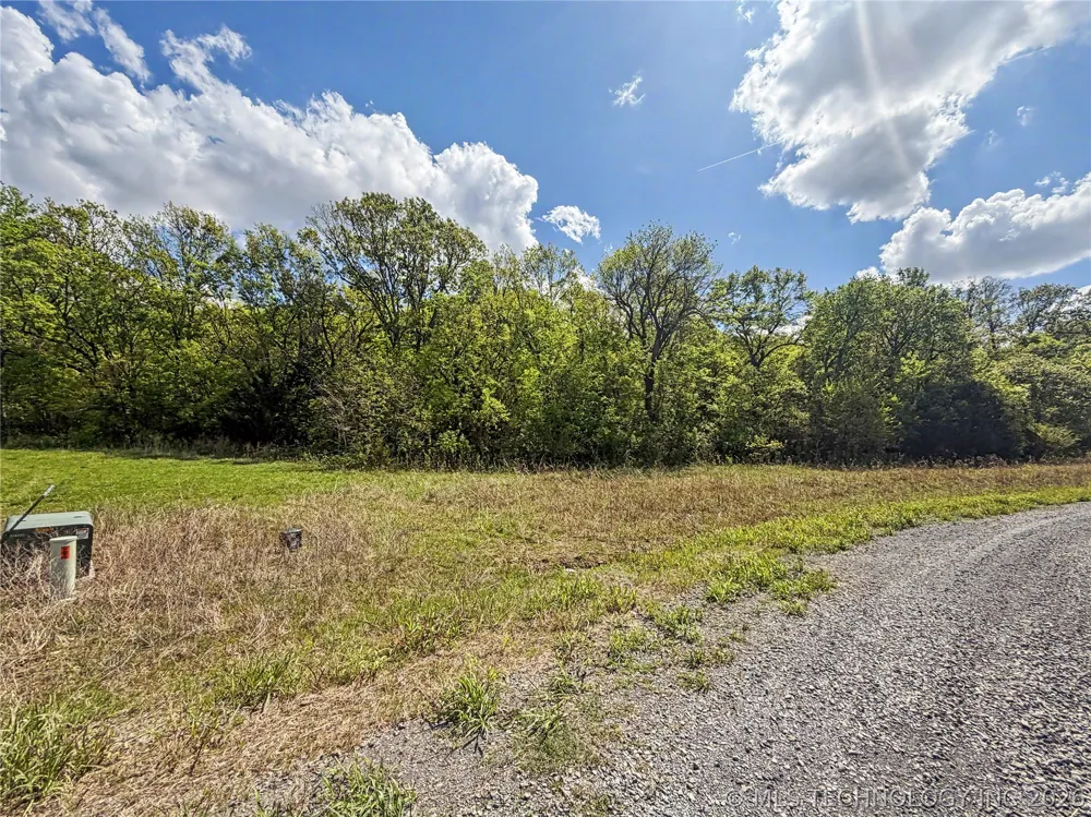 421 S Thunder Road Fort Gibson, OK 74434