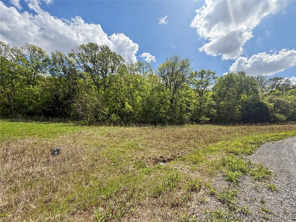 421 S Thunder Road Fort Gibson, OK 74434