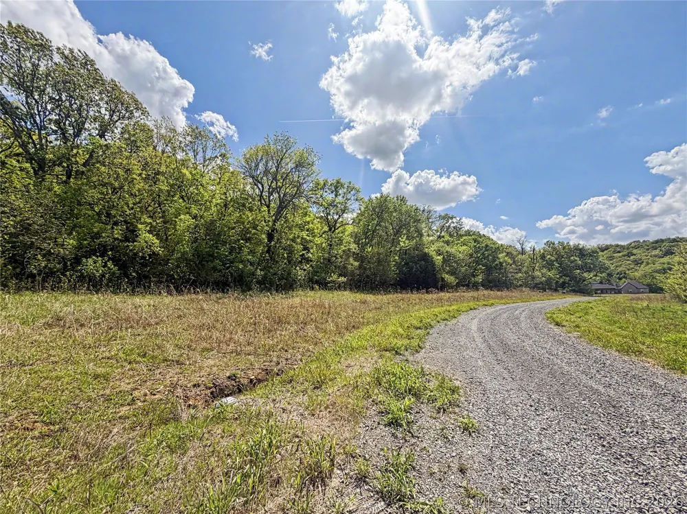 421 S Thunder Road Fort Gibson, OK 74434