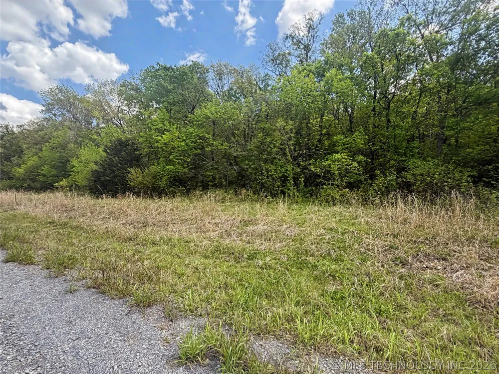 421 S Thunder Road Fort Gibson, OK 74434