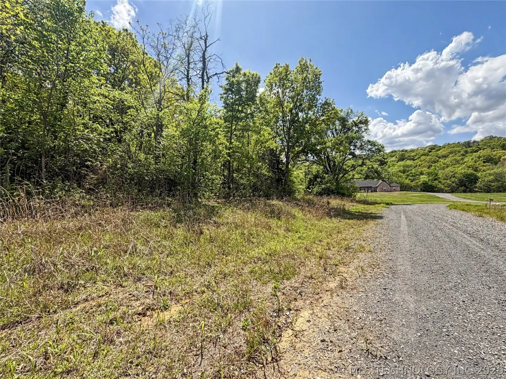 417 S Thunder Road Fort Gibson, OK 74434