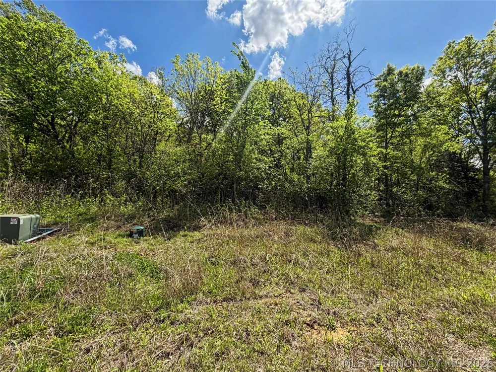417 S Thunder Road Fort Gibson, OK 74434