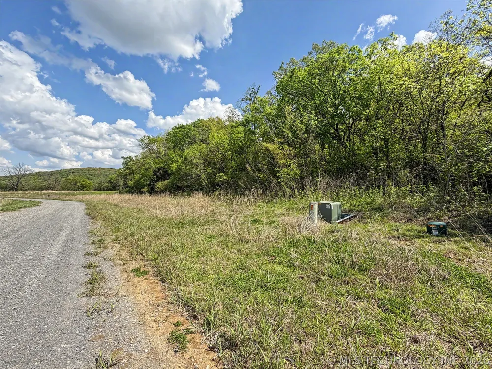 417 S Thunder Road Fort Gibson, OK 74434