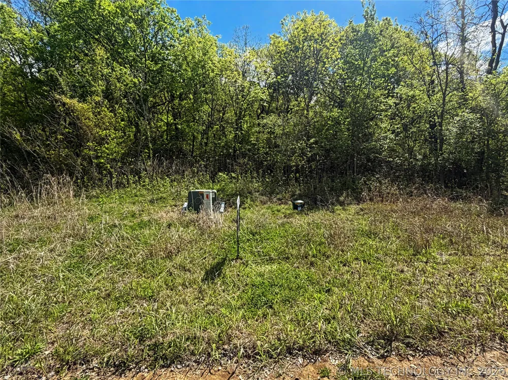 417 S Thunder Road Fort Gibson, OK 74434