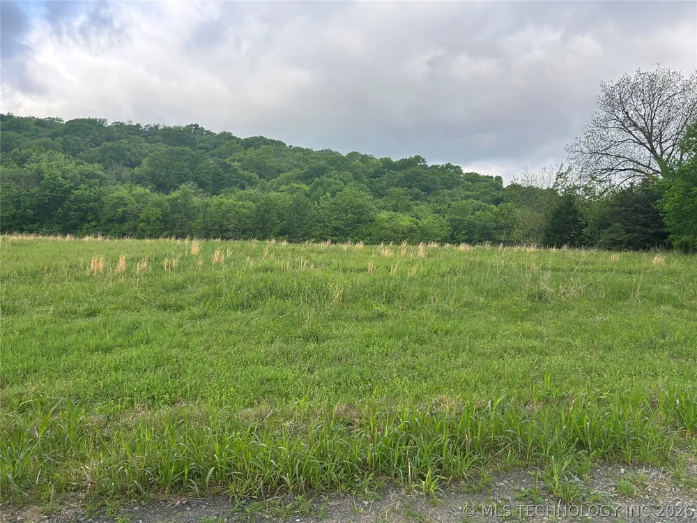 3 E Thunder Road Fort Gibson, OK 74434
