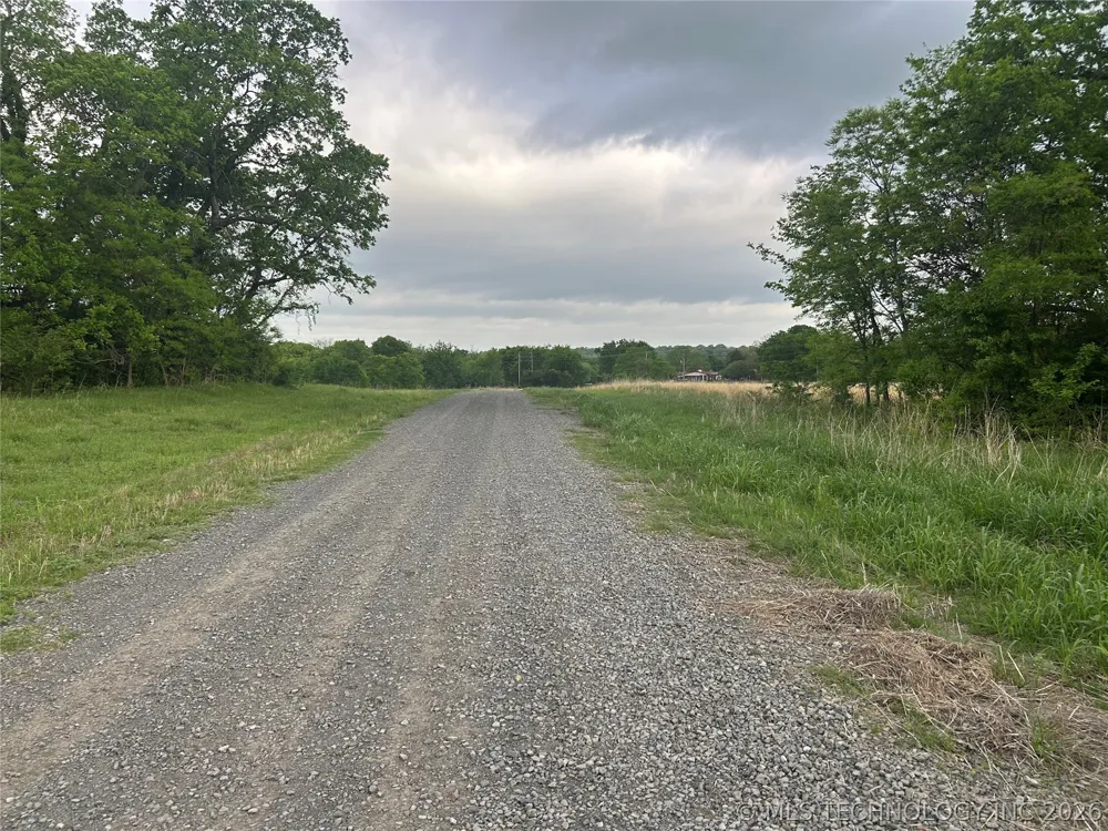 3 E Thunder Road Fort Gibson, OK 74434