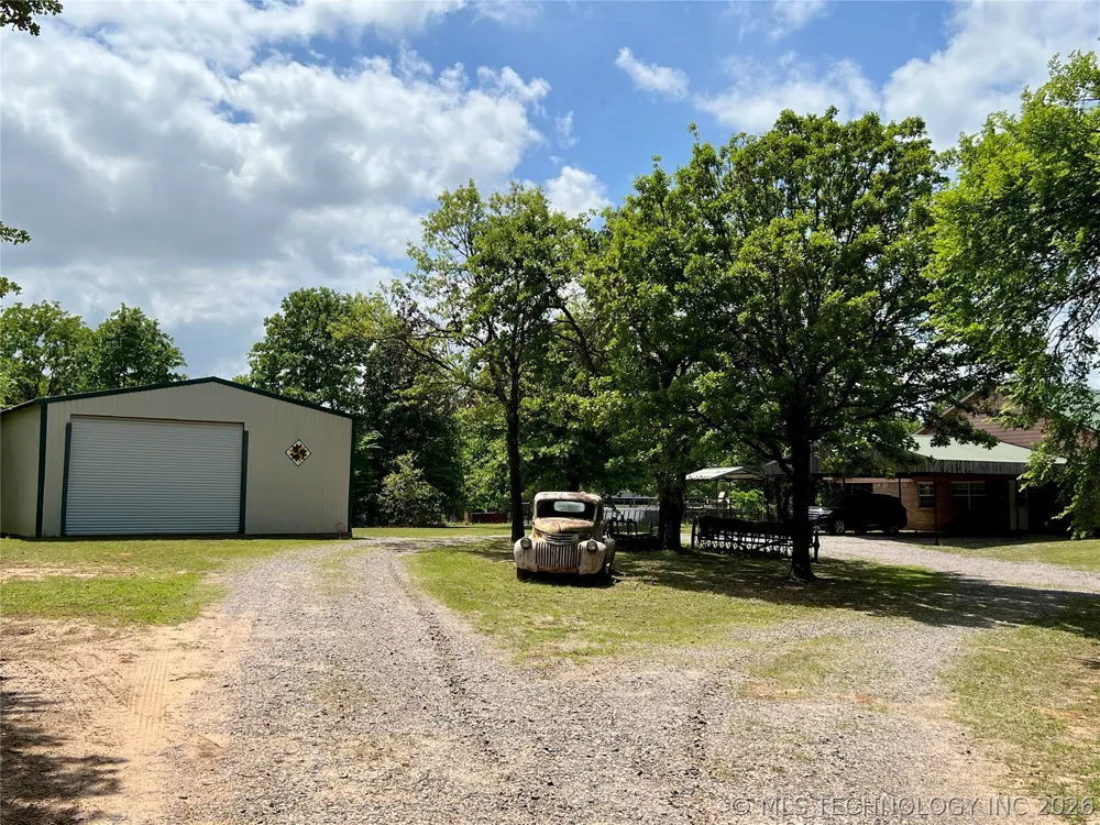 5377 McDuffee Road Kingston, OK 73439