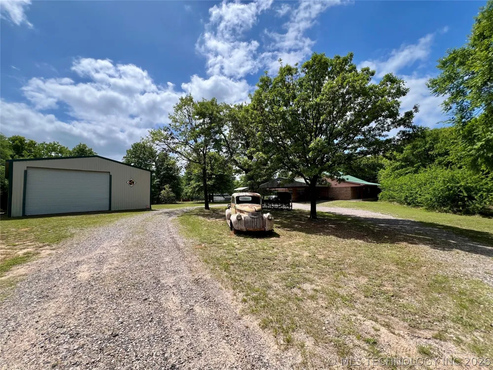 5377 McDuffee Road Kingston, OK 73439