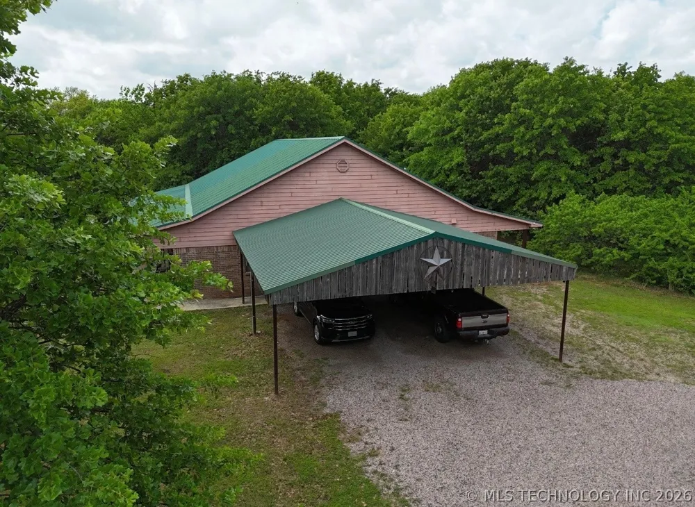 5377 McDuffee Road Kingston, OK 73439