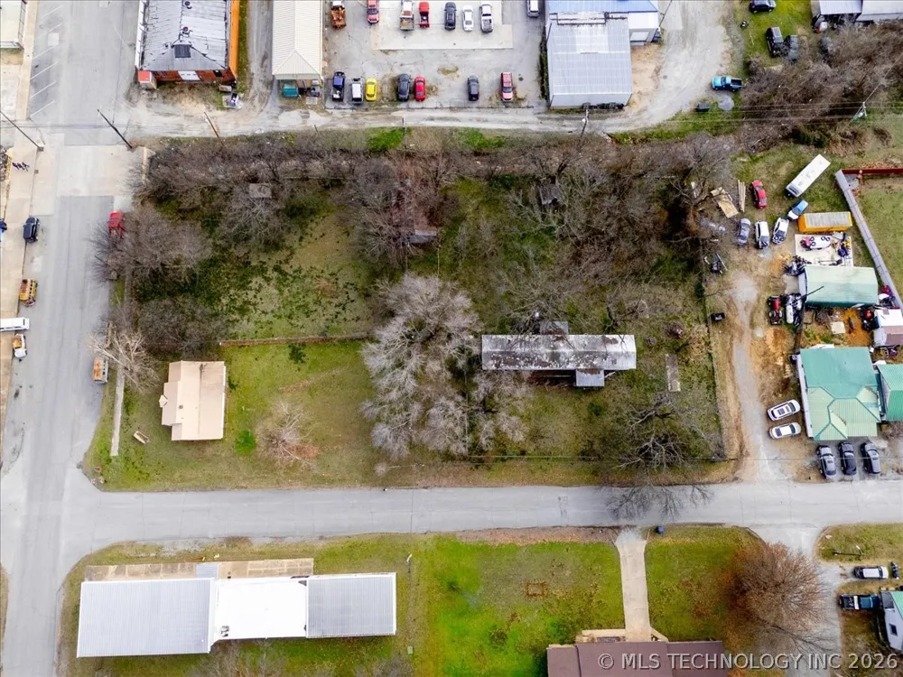 1 W Ross Street Locust Grove, OK 74352