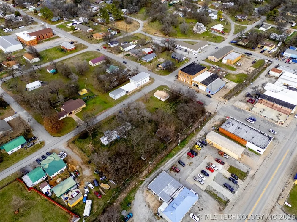 1 W Ross Street Locust Grove, OK 74352