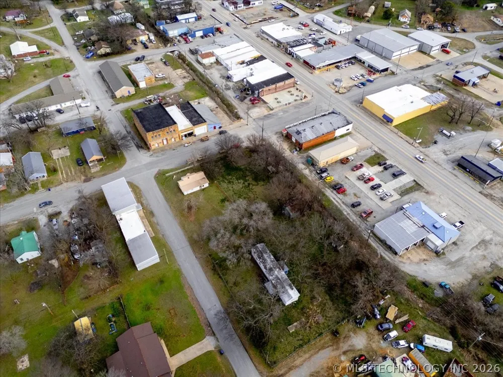 1 W Ross Street Locust Grove, OK 74352