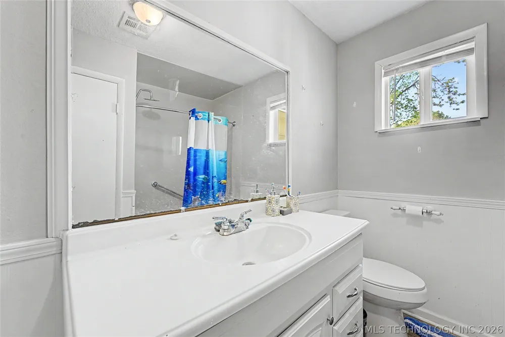 520 Meadowlark Lane Commerce, OK 74339