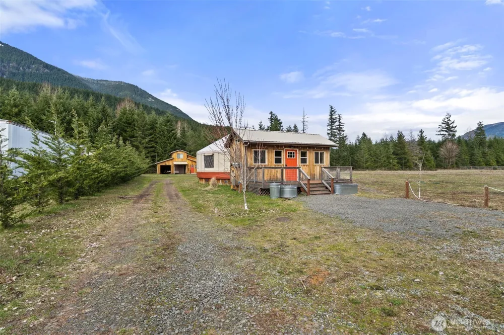216 Eagle Peak Drive Packwood, WA 98361
