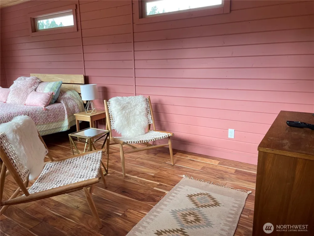 216 Eagle Peak Drive Packwood, WA 98361