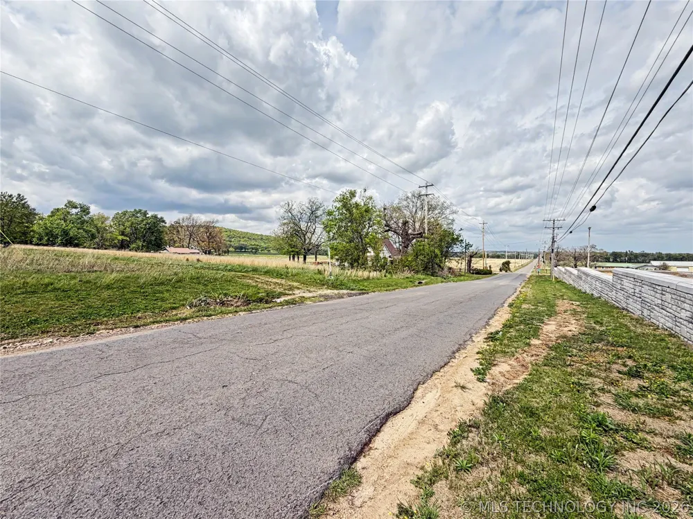 83048 S 4700 ROAD Stilwell, OK 74960