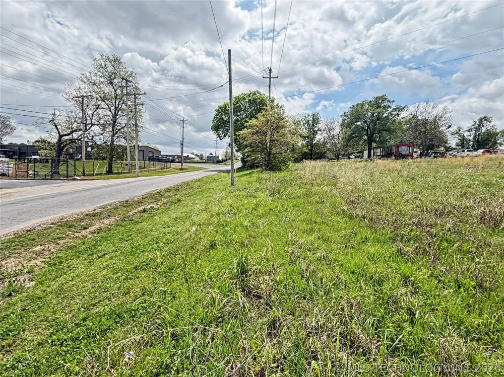 83048 S 4700 ROAD Stilwell, OK 74960