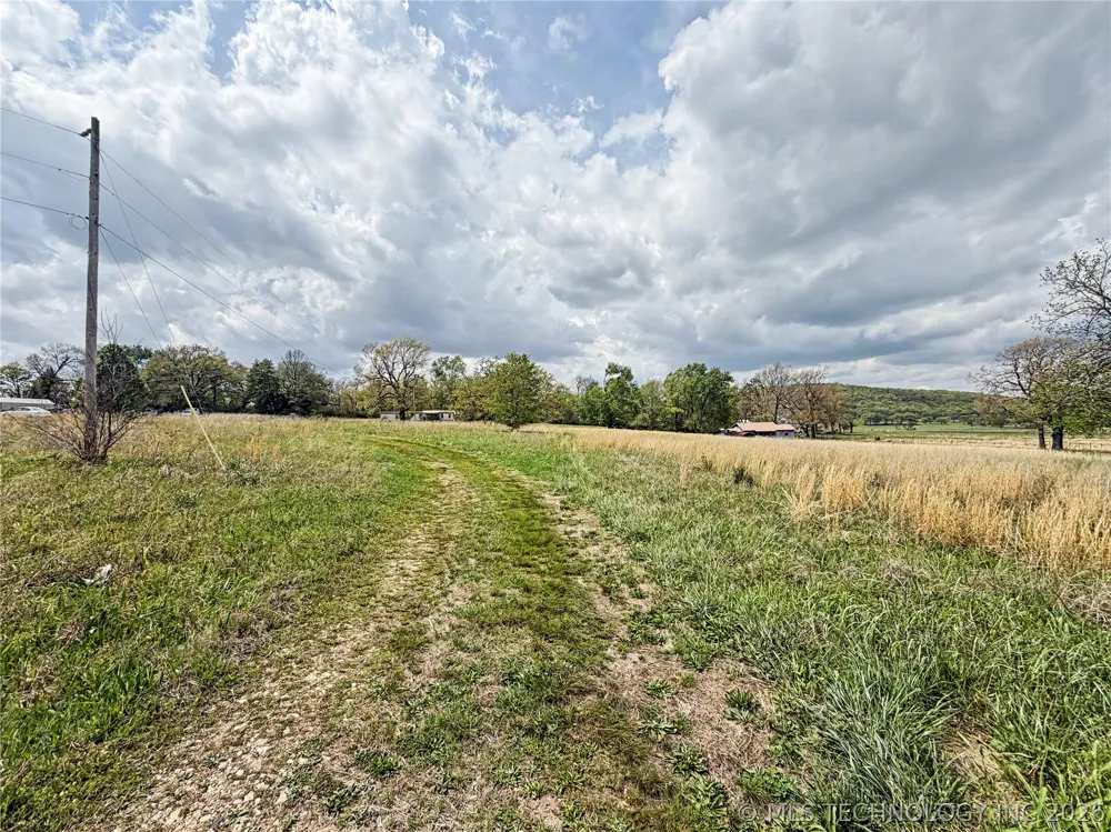 83048 S 4700 ROAD Stilwell, OK 74960