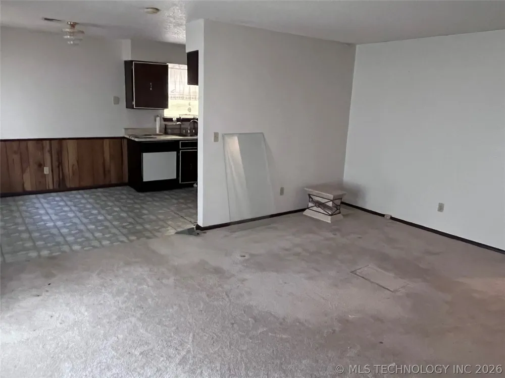 9710 NE 4th Street Midwest City, OK 73130