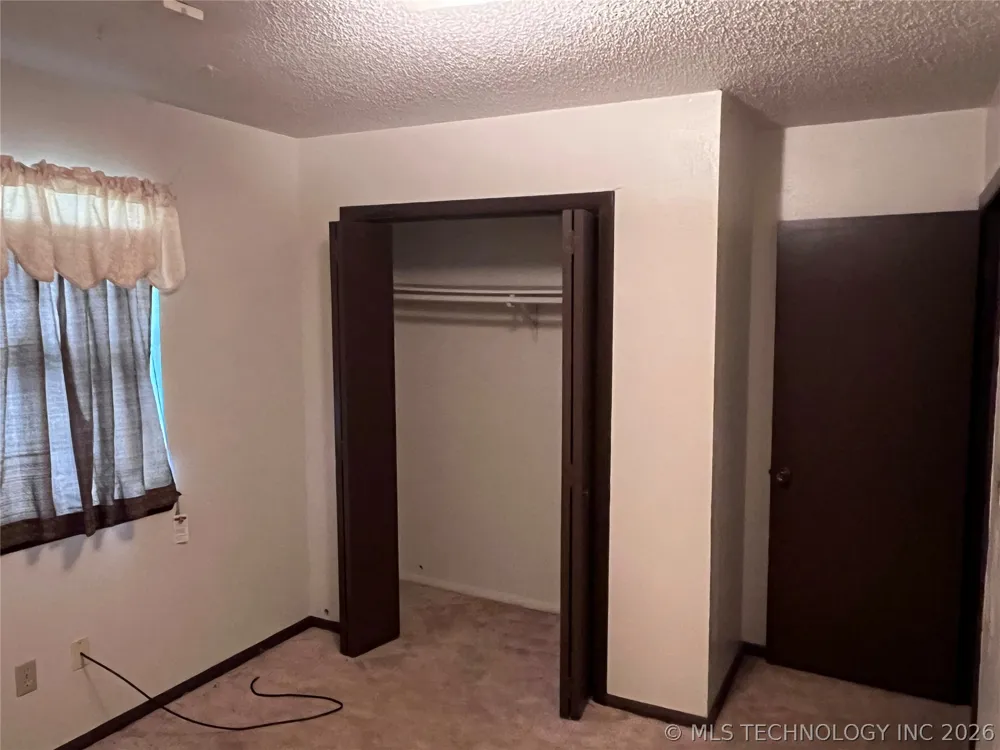 9710 NE 4th Street Midwest City, OK 73130