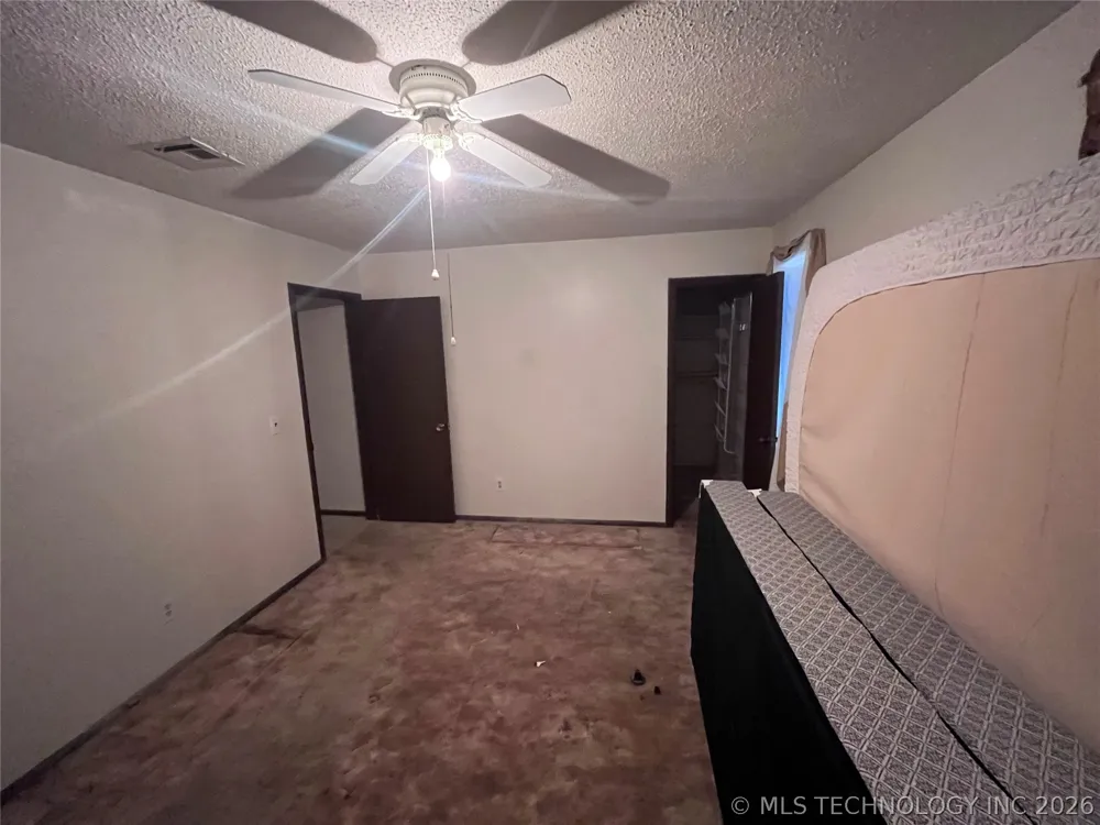 9710 NE 4th Street Midwest City, OK 73130
