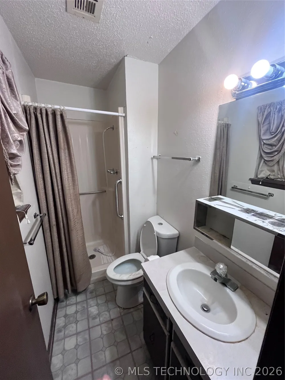 9710 NE 4th Street Midwest City, OK 73130
