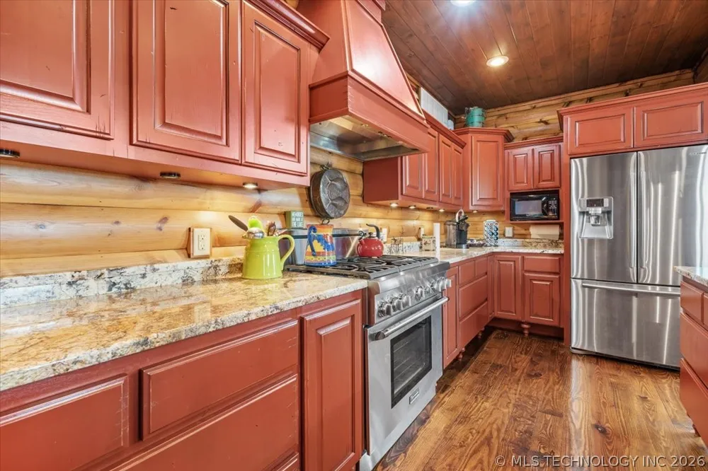 65133 E 250 ROAD Grove, OK 74344