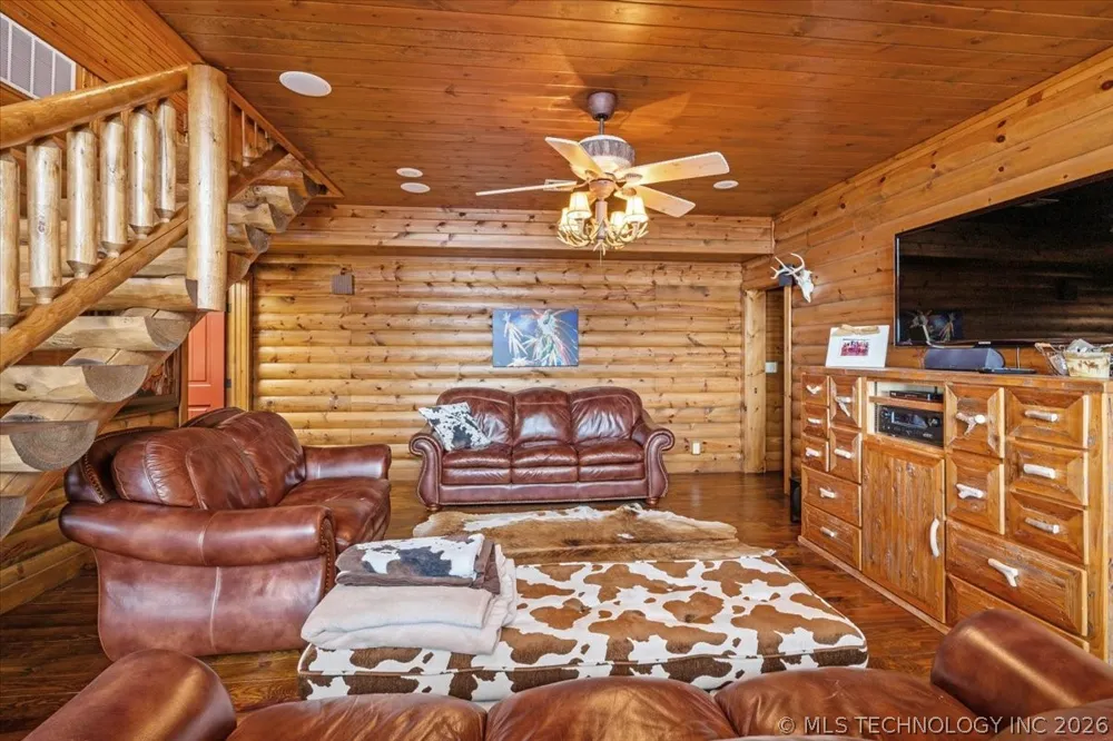 65133 E 250 ROAD Grove, OK 74344