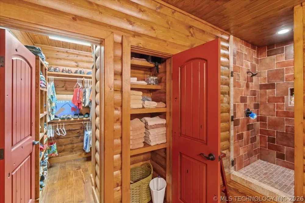 65133 E 250 ROAD Grove, OK 74344