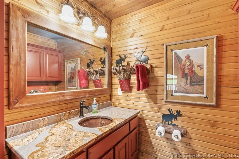 65133 E 250 ROAD Grove, OK 74344