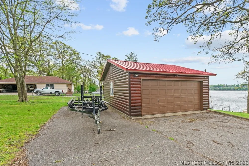65133 E 250 ROAD Grove, OK 74344