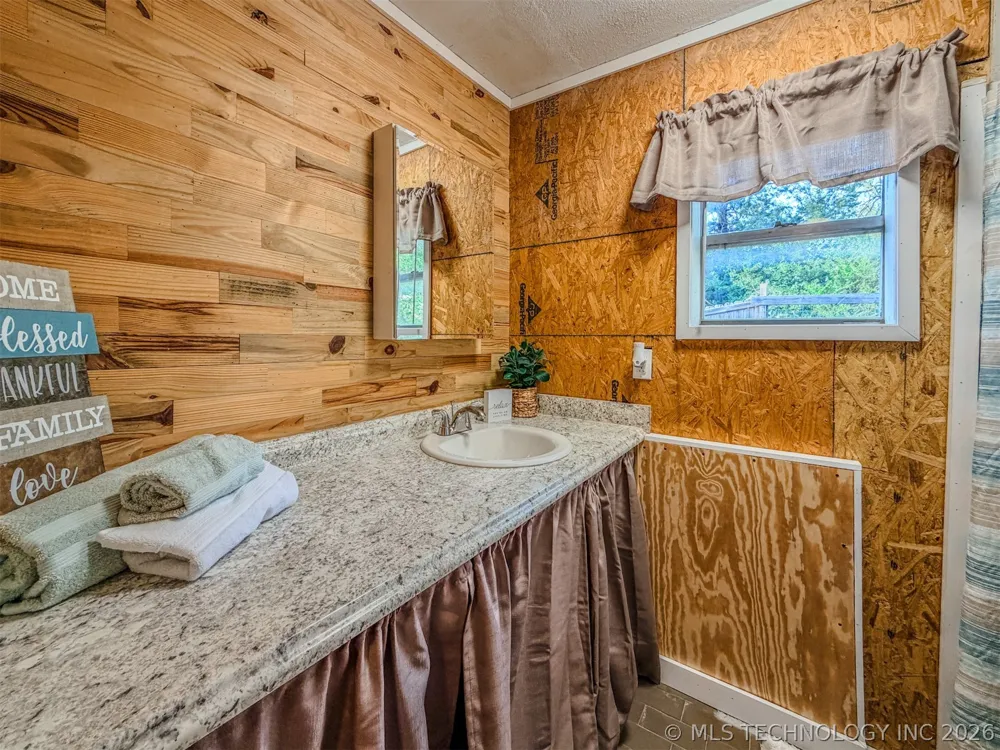 28917 Ranch Lane Park Hill, OK 74451