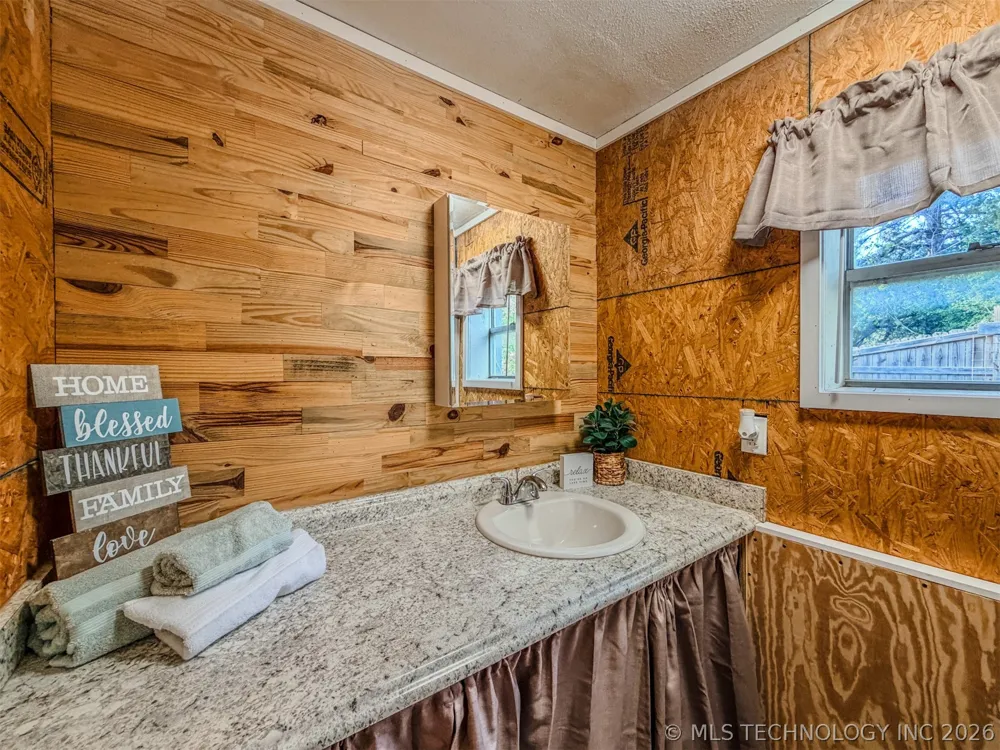 28917 Ranch Lane Park Hill, OK 74451