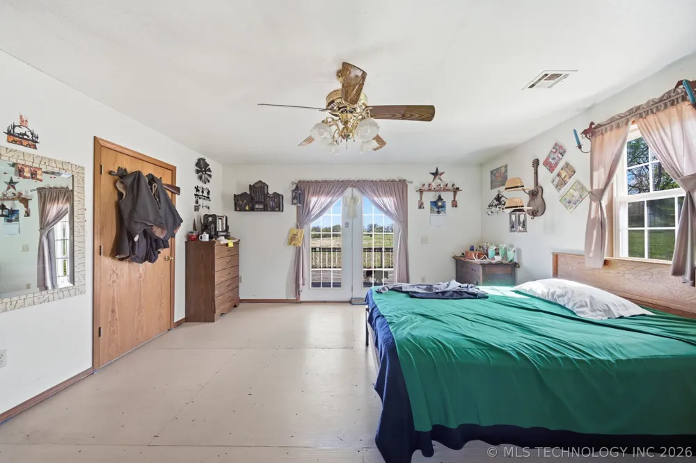 439092 E 40 ROAD Welch, OK 74369