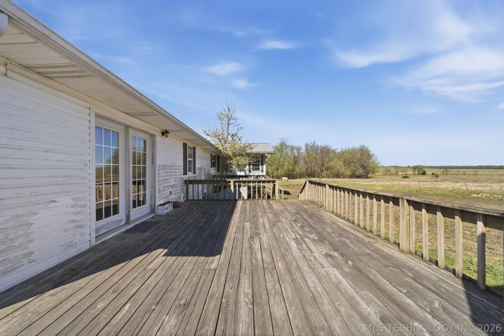 439092 E 40 ROAD Welch, OK 74369