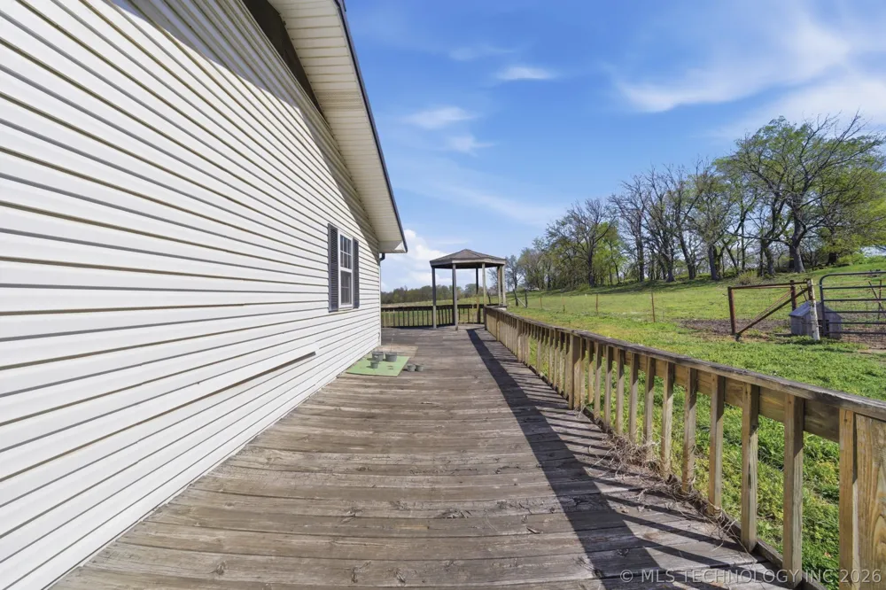 439092 E 40 ROAD Welch, OK 74369