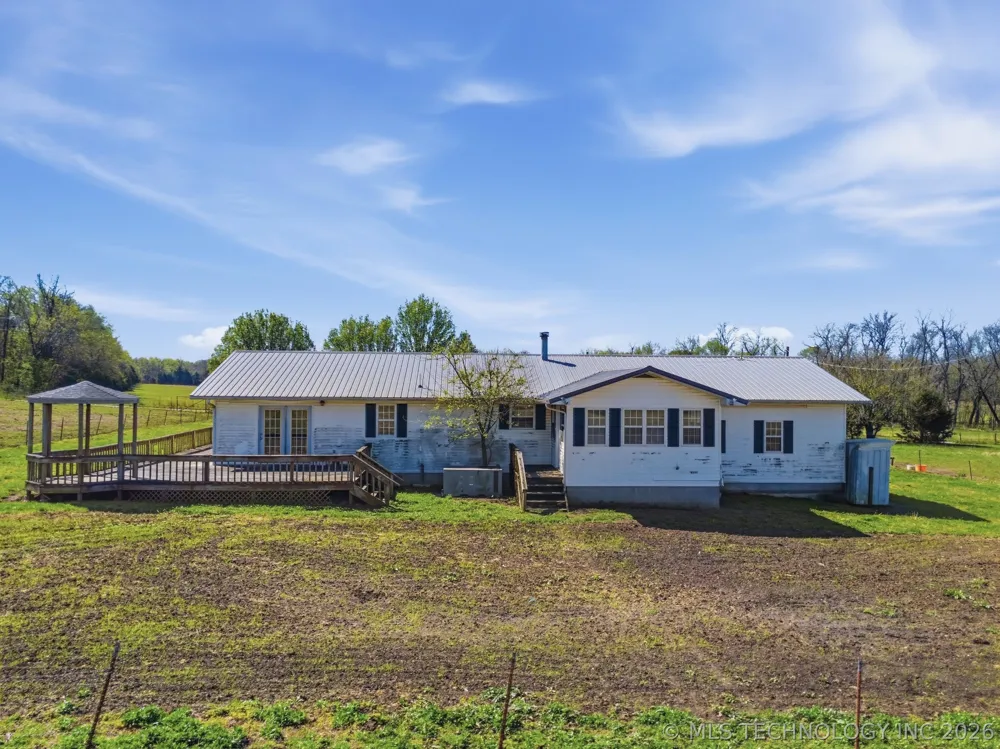 439092 E 40 ROAD Welch, OK 74369