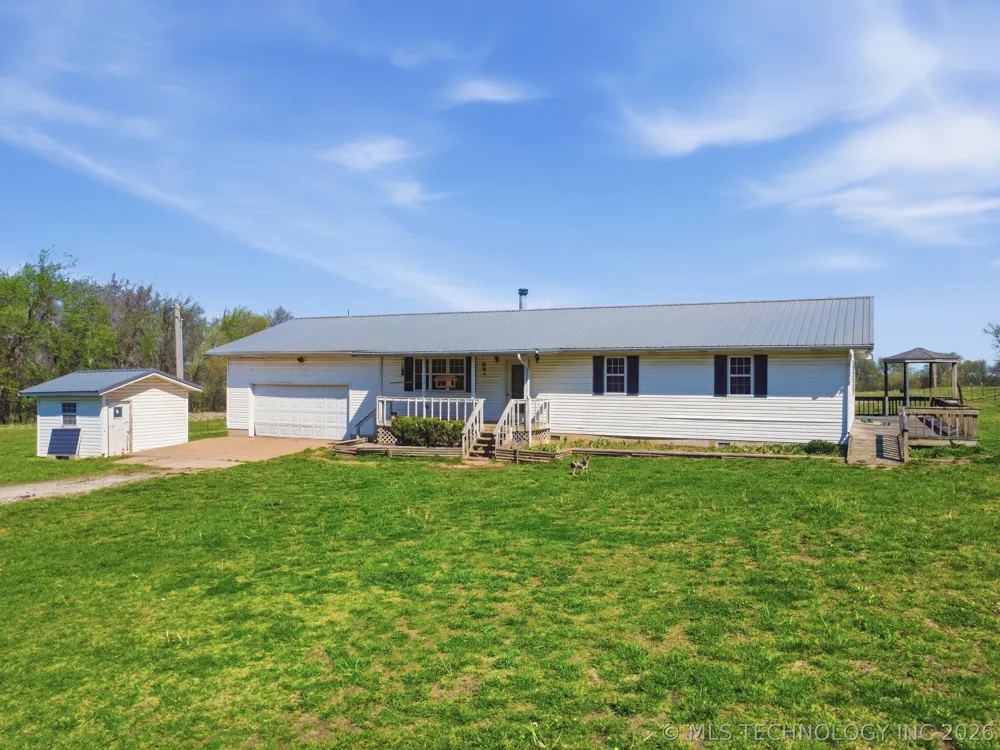 439092 E 40 ROAD Welch, OK 74369