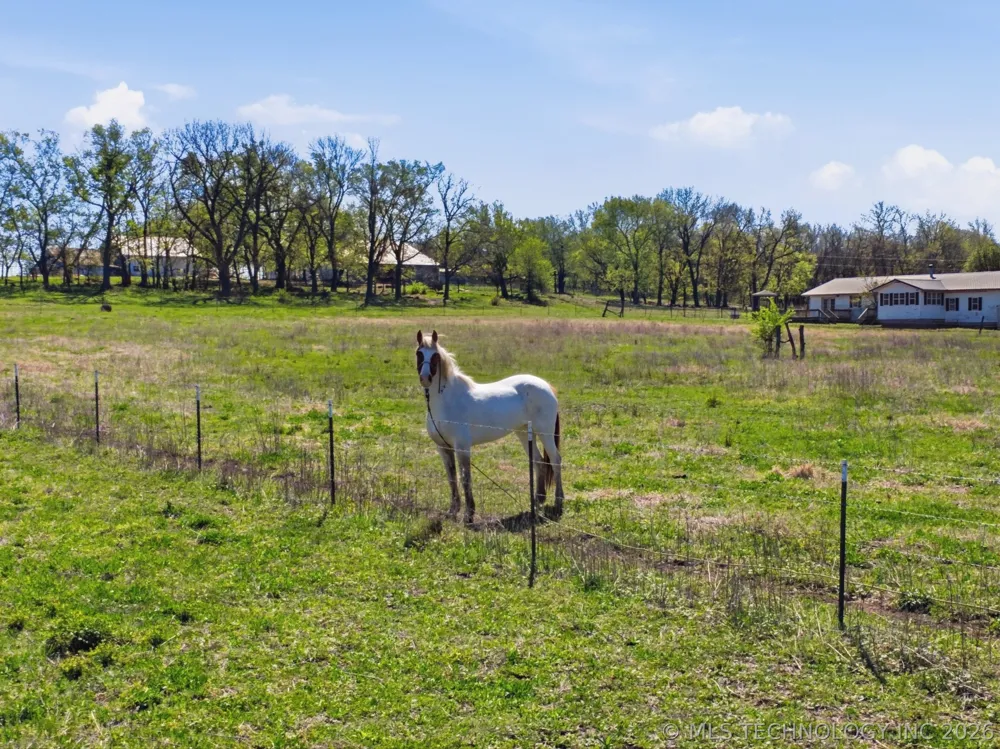 439092 E 40 ROAD Welch, OK 74369