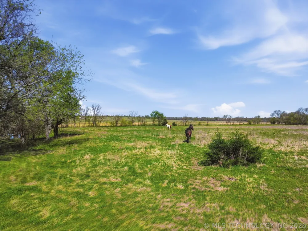 439092 E 40 ROAD Welch, OK 74369