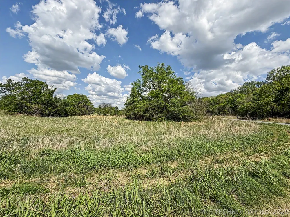 414 S Thunder Road Fort Gibson, OK 74434