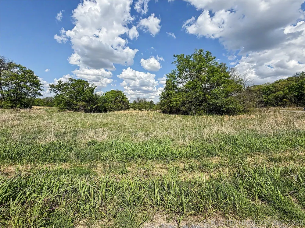 414 S Thunder Road Fort Gibson, OK 74434